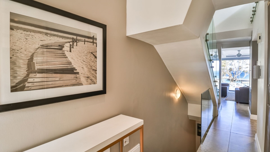 To Let 4 Bedroom Property for Rent in Gordons Bay Village Western Cape